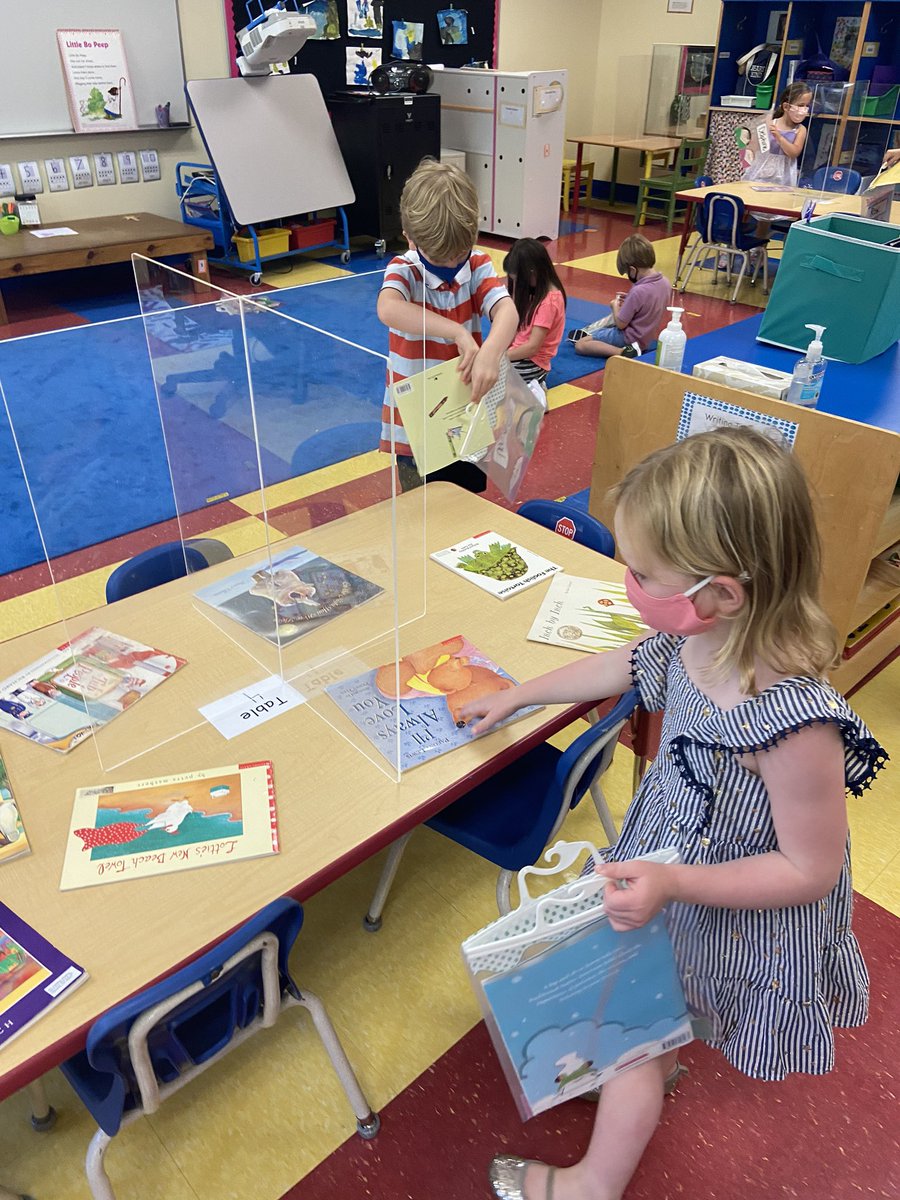skerrtrinity's tweet photo. We had a fantastic Friday in Pre-K! We learned how to use our iPads followed by doing some math games and got to do some book shopping! #trinitylearns https://t.co/tfOb37r0h8