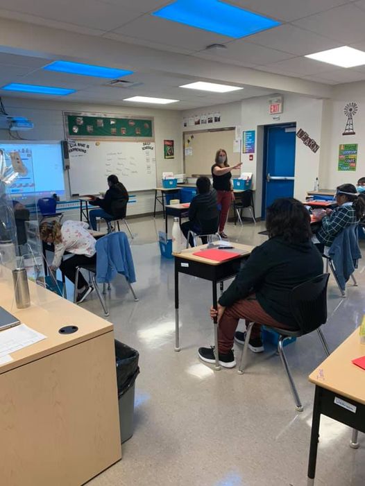 Another groups of students today!  Yay! 😁❤️
@PalliserSchools <a href="/VillofArrowwood/">Village of Arrowwood</a>  #bettertogether