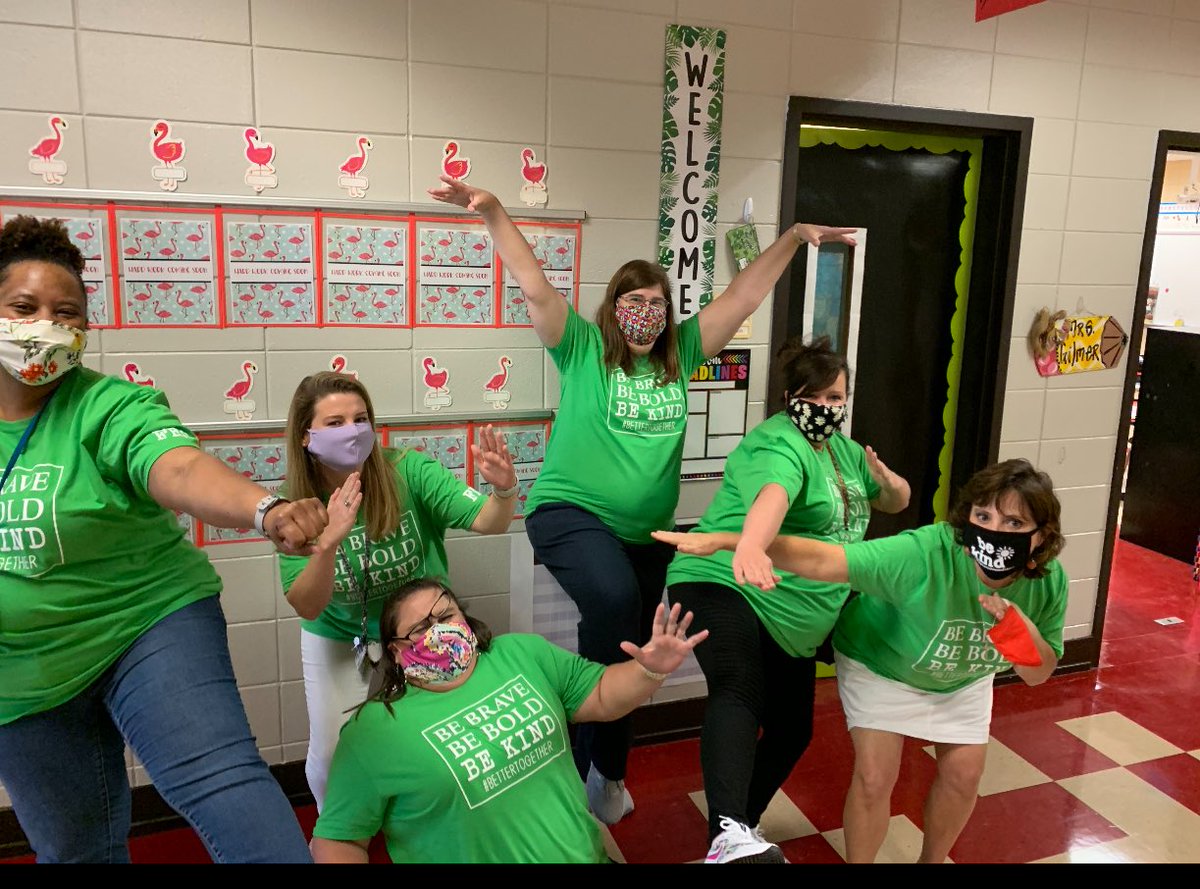 Dr. Chuck Yeager tweet media