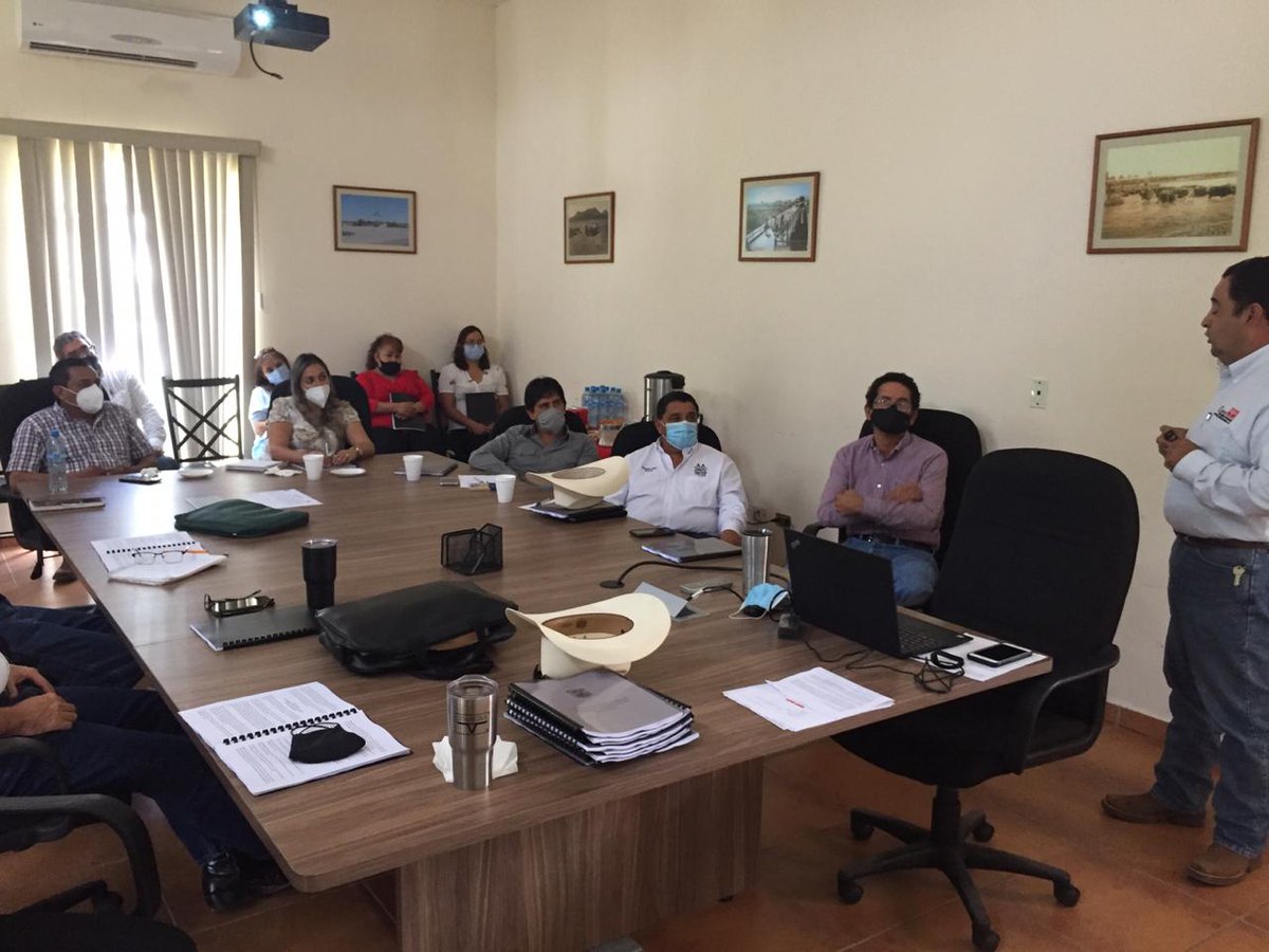 SEDERCOAH's tweet photo. #Saltillo Capacitación sobre la Ley de Ganadería del Estado de Coahuila de Zaragoza relacionada con las obligaciones y sanciones de las distintas instancias municipales y del sector @flores_mendez @mrikelme #FuerteCoahuilaEs https://t.co/540BVTCL7U