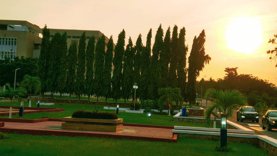 ngosong_clement's tweet photo. Went on some adventure at University of Ghana and took these pretty photos.
#BalmeLibrary Legon. Shot with #LGV40
#mobilephotography https://t.co/e6mgQKtYP5