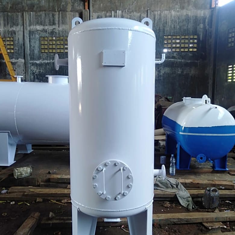 wanacoindoniaga's tweet photo. Air Receiver Tank atau Air Pressured Tank dengan berbagai kapasitas volume, Working pressure dan bahan material dapat dipesan ke PT. Wanaco Indo Niaga HP/WA 0813 3207 2671.
#AirReceiverTank #AirPressuredTank #Wanaco https://t.co/9LuipnUnq9