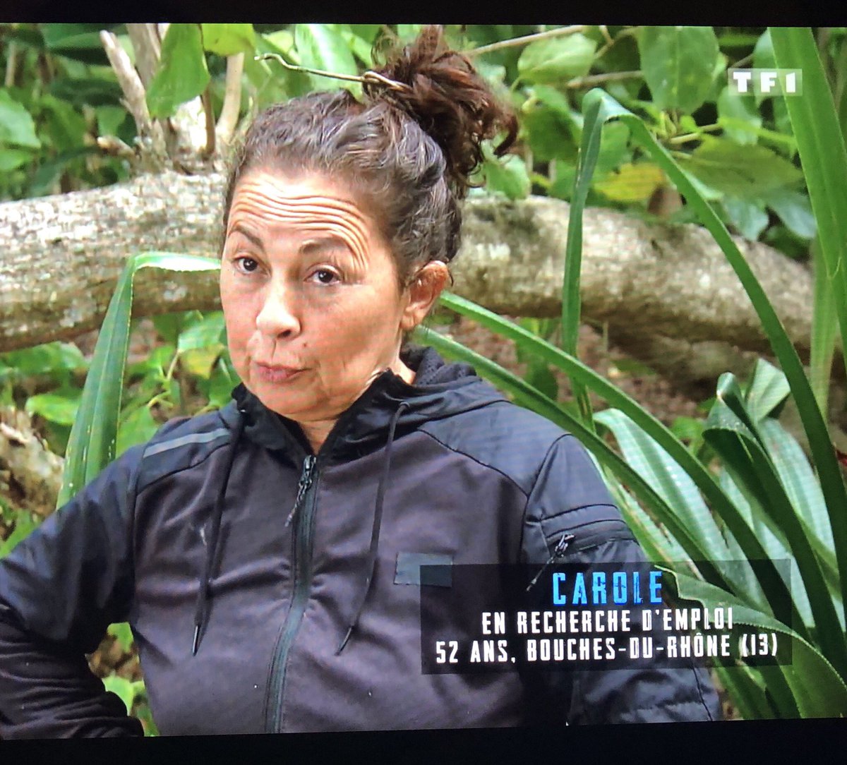 La menace de Carole :
« Tu veux que je me foute à poil ? » 

Légendaire 😂😂😂😂😂
#KohLanta