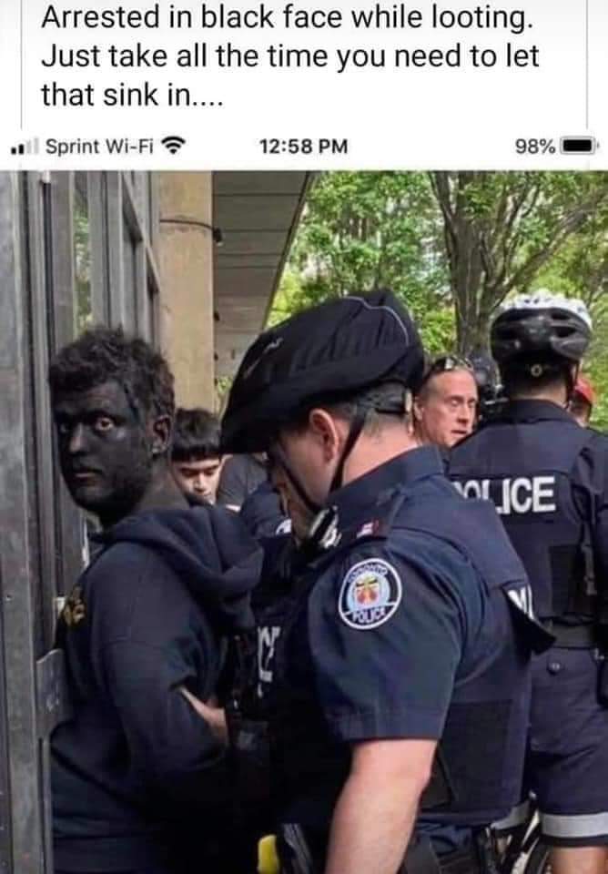 RonaldSumter10's tweet photo. trumps amerikkka https://t.co/2ByDMsOtJe