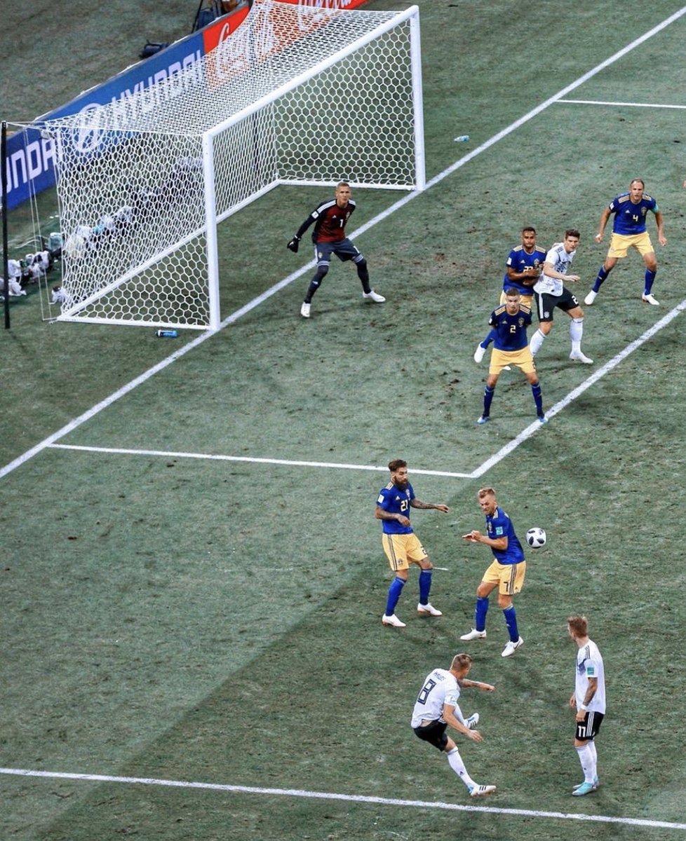 omundofut's tweet photo. Aquele golaço de Toni Kroos na Copa do Mundo da Russia 🤩 https://t.co/johSaQ1vrG