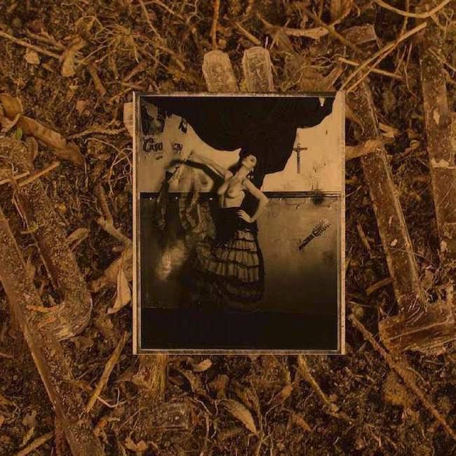 #WhereIsMyMind? 🧠  - I can not break rule number 1 but this song was featured in a movie - Joey [1/1] #TimsTwitterListeningParty