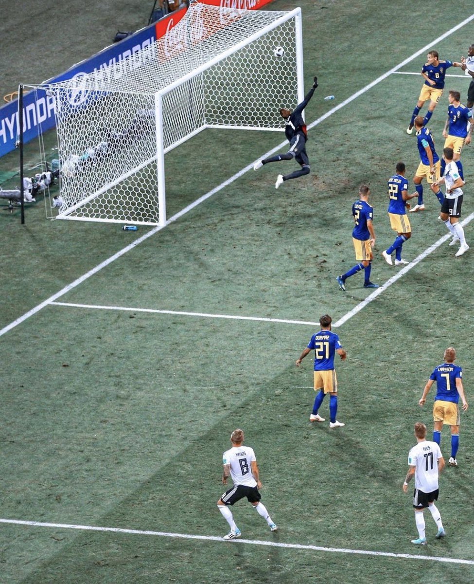 omundofut's tweet photo. Aquele golaço de Toni Kroos na Copa do Mundo da Russia 🤩 https://t.co/johSaQ1vrG