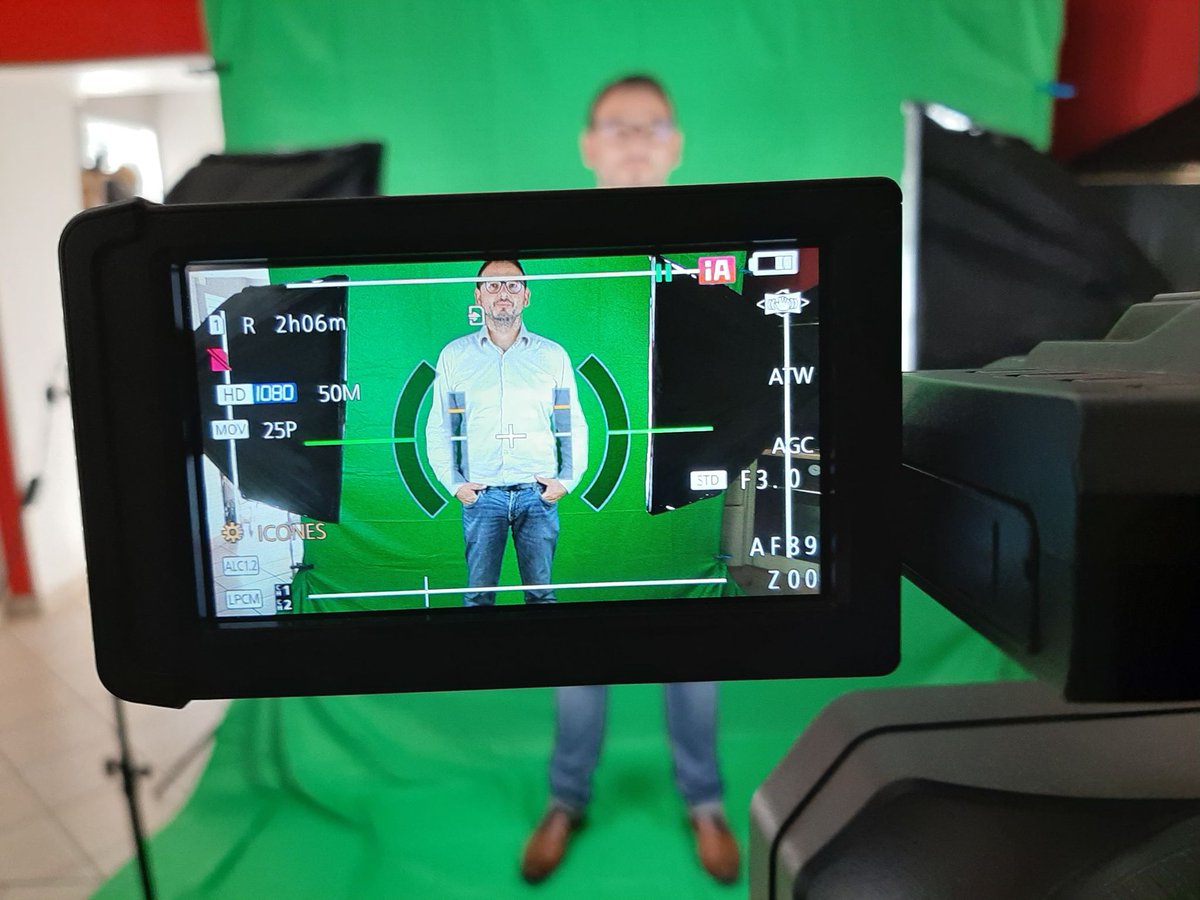 CommunicationAj's tweet image. Découverte de l'utilisation post production du fond vert avec @fl_graphisme .

#vidéo #caméra4k #fondvert #incrustation #ambiance #graphisme #Montage