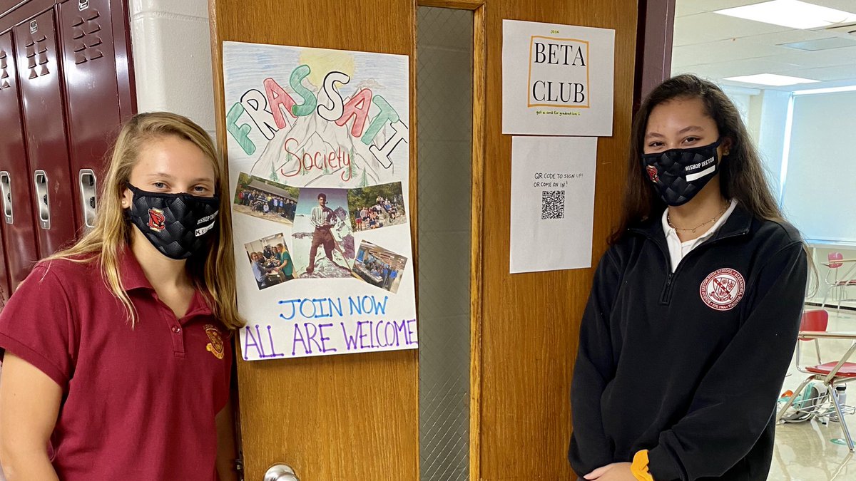 bishopiretonhs's tweet image. The Club Fair was a little different this year but thanks to hard work and a lot of flexibility, it was a success — safety measures and all! #AdvanceAlways