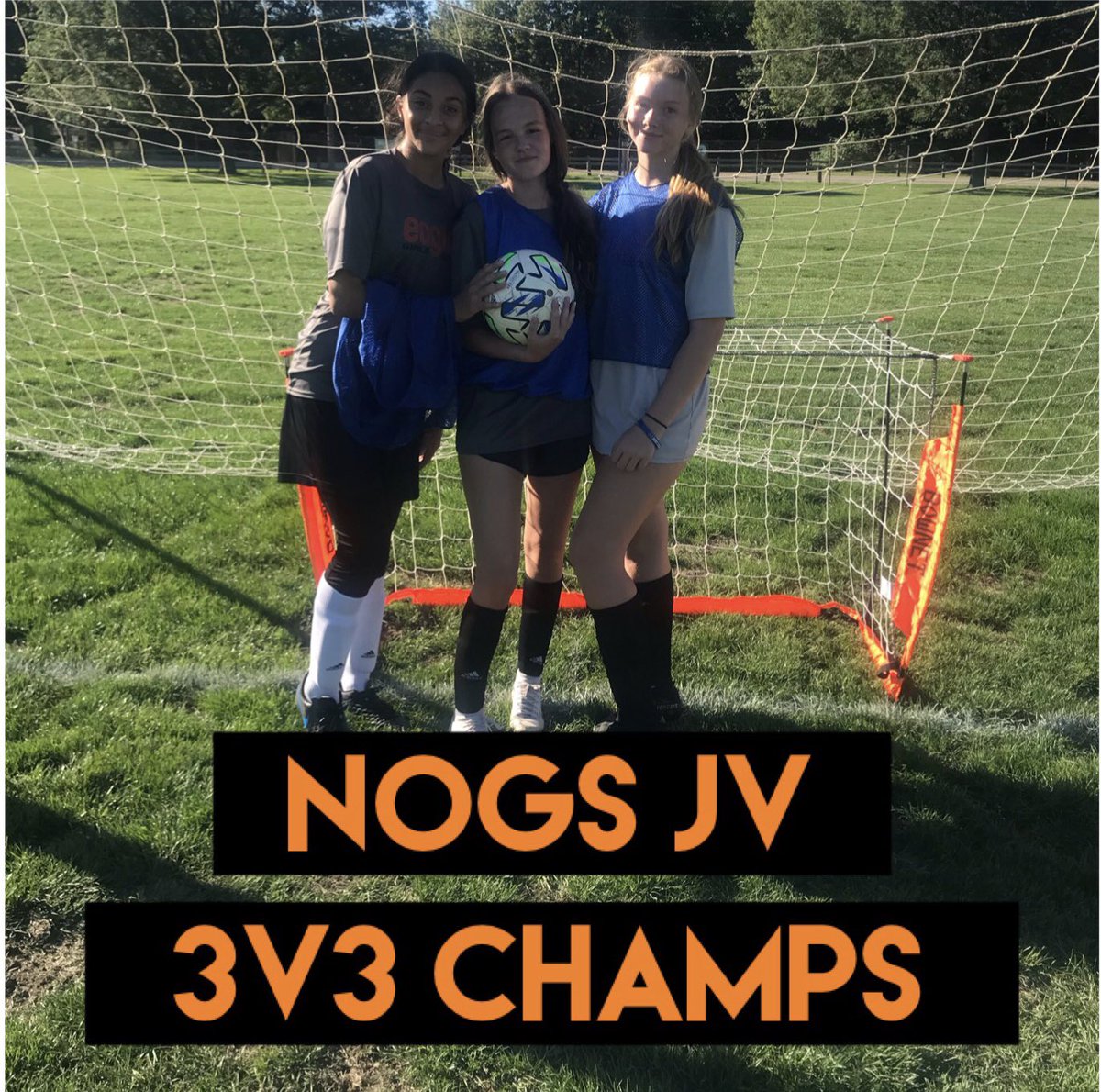 Dinnovates's tweet photo. @NogsSoccer @mr_wEAGLEy https://t.co/6WsX5nbrkh