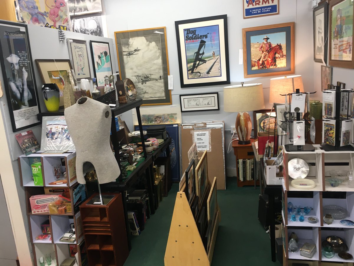 SantaBarbaraMnt's tweet photo. #VintageVentura is open!
Whatever you collect, find it at #BOOTH37
Antique Adventures
6587 Ventura Blvd, #Ventura, CA 93003
#WWI #WWII #Artglass #Art #Ventura Ventura Flea Market  #VenturaFair #Picasso #VenturaCounty #andywarhol #midcenturymodern #movies #1950s #1960s #1970s https://t.co/A7Fq12DrwJ