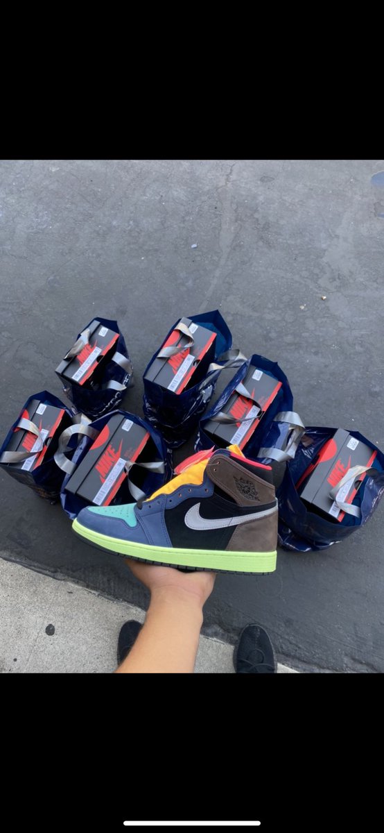 Cesarrrr16's tweet photo. HELP MY BUSINESS OUT! RETWEET and show love 🙏 Support small businesses @lashoepluggg on ig #RETWEEET #SmallBusiness  #jordan #Nike https://t.co/IYDV2ZVST7
