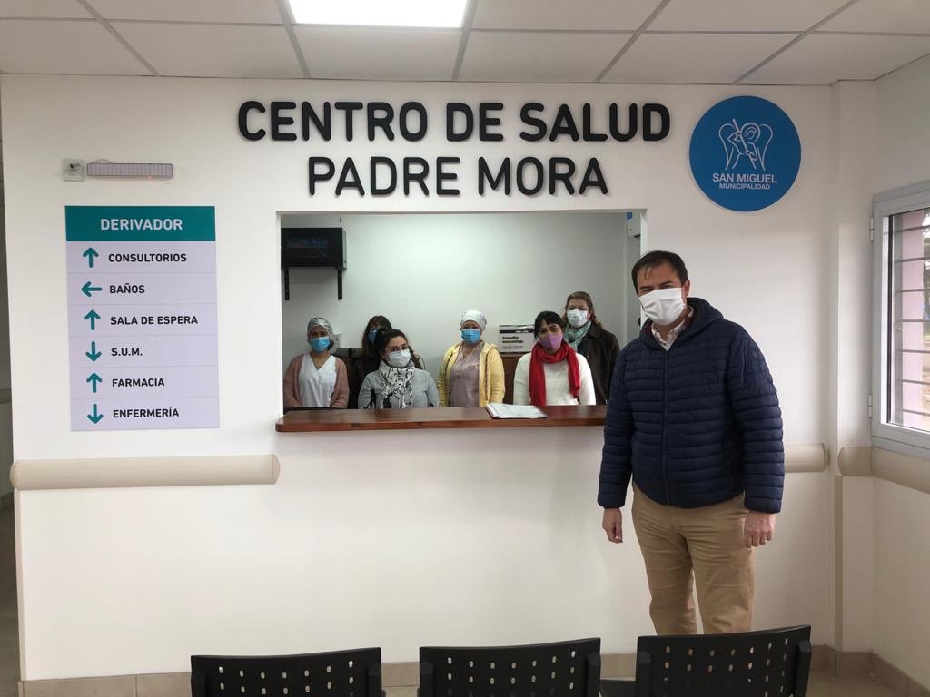 MuniSanMiguelOK's tweet photo. NUEVO Centro de Salud en Rosa Mística 🏥👇
✔️ Empezó a funcionar esta semana.
✔️ Cuenta con 5 consultorios, 3 baños, enfermería, farmacia, sala de espera y SUM.
✔️ Pertenece a la #RedAmba y fue realizado junto a @MInfraPBA.
#LaSaludEsPrioridad
#SomosComunidad https://t.co/FYDc281DwG