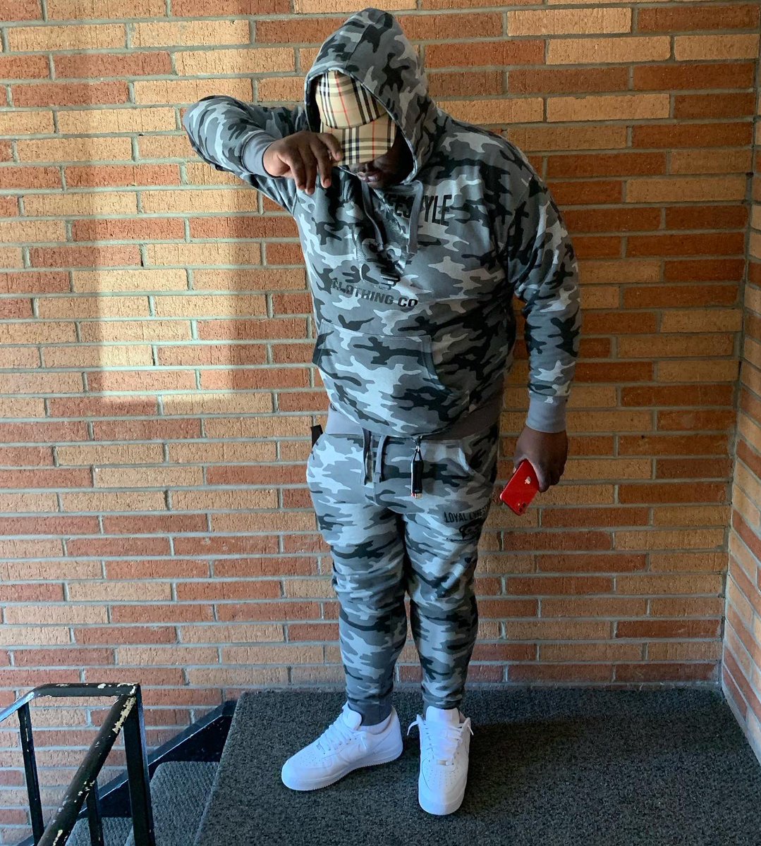 ripxtraman's tweet photo. Lil nigga I can serve w/o a scale if you can keep atleast a dime around you a never fail ππππ» #LLJX #LLHamm https://t.co/EeR0rstx8k