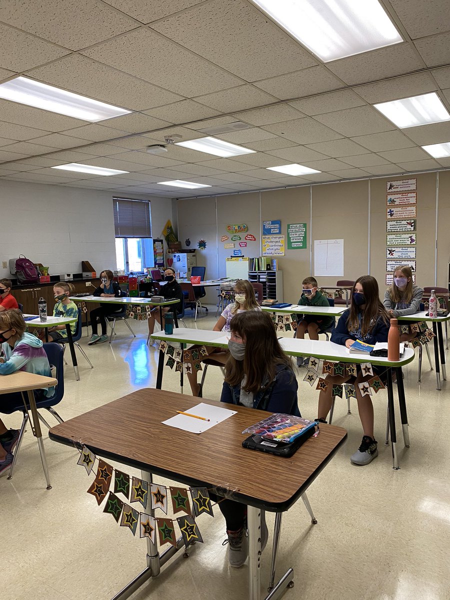 CollaborationC2's tweet photo. We’re back, and it’s so great!!!  Our first week was so fun!  We love these students so much already.  They are creative and joyful and quite simply...total rockstars!  @HSSD @LinevilleHSSD @MrsPottsLV #hssdlv https://t.co/PKpGNLXJfi