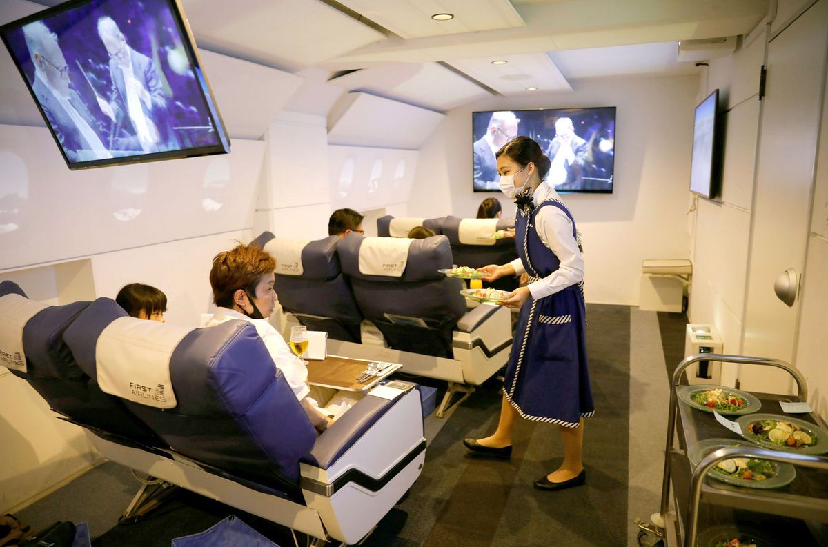 Roamancing's tweet image. Curious as to who here finds these #virtualflight experiences appealing? &amp;gt;&amp;gt; #Travelers miss flying so much, they’re taking flights to nowhere: washingtonpost.com/travel/2020/08… We miss the destination, train trips, boat trips and small craft flights, but not airports or big craft flights.