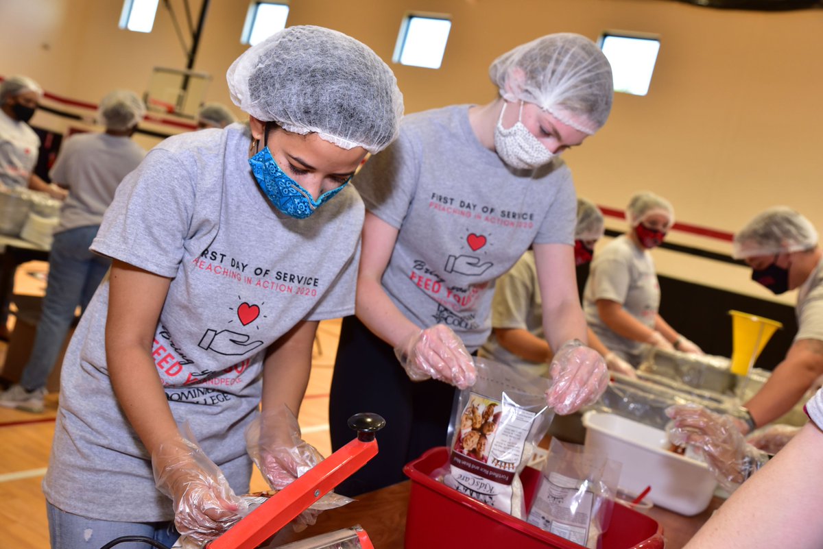 DominicanOburg's tweet photo. Our "Feed Your Soul" service project was a huge success today with students packaging 10,000 rice and beans meals for families in need.  Students worked in shifts with less than 25 in the gym at one time. Thanks to our partners @Outreachprgm  #IFedTenThousandPeople  #dostuffDC https://t.co/KA9sZX3VAm
