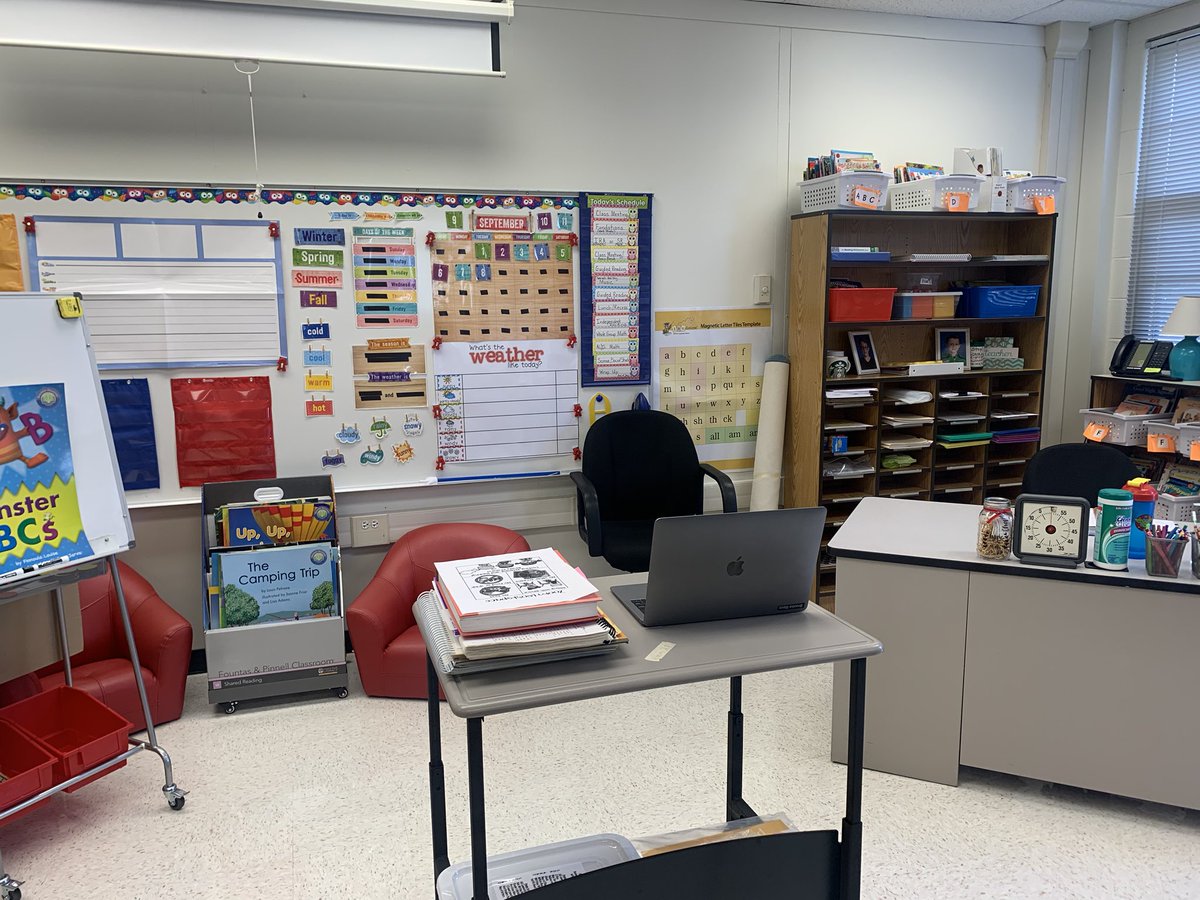 bbbass2005's tweet photo. All ready for my first day of school on Tuesday! I have my virtual classroom all set, and hope it feels more normal for my students! Let’s do this! #virtuallearning @CCSD181 @elmd181 https://t.co/29tTC4a7tS