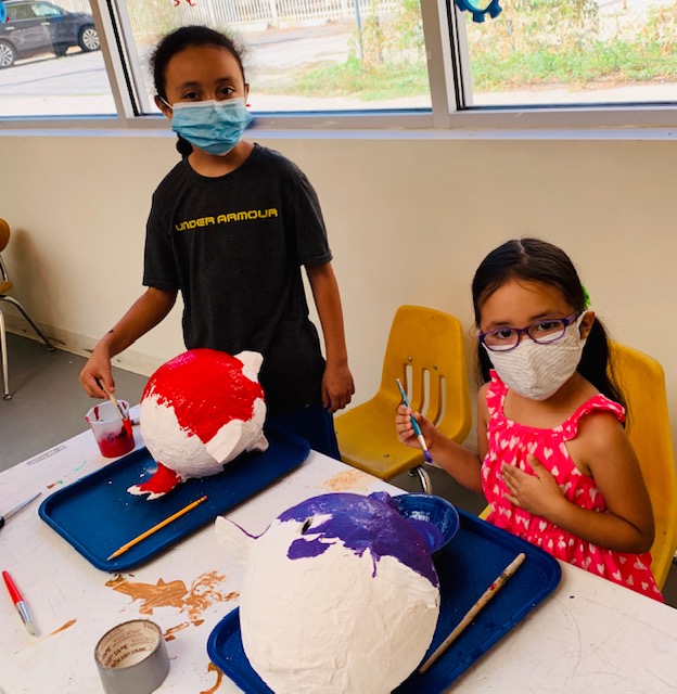 DAVArts's tweet image. The Fall Session of Family Arts classes are full of creative and  colorful paper mache creatures! We are so happy to be able to offer a safe place for students to stay creative. #StayingSafeatDAVA #DAVArts #PaperMacheCreatures