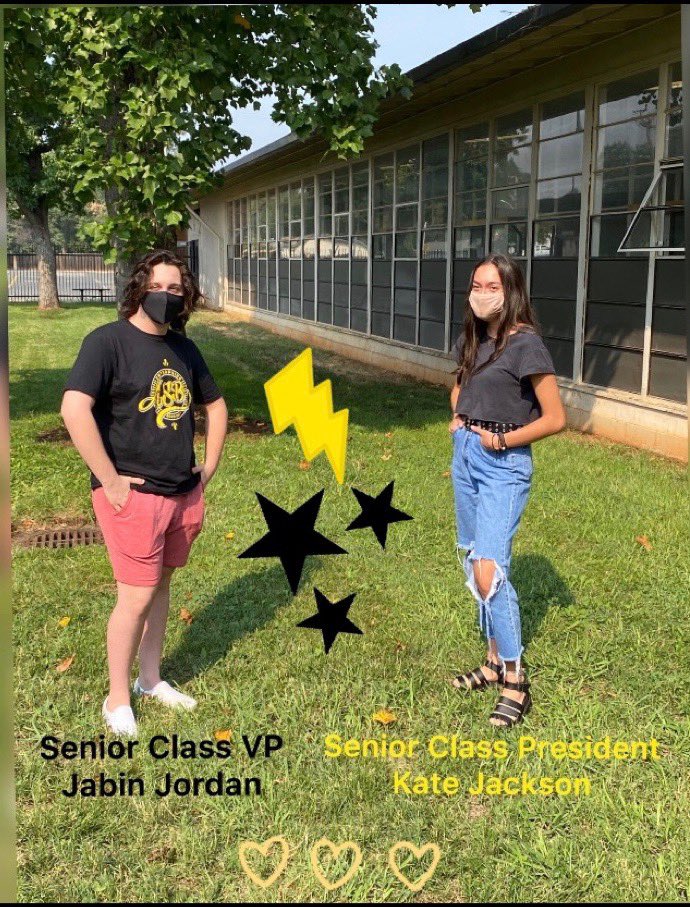 asb_enterprise's tweet photo. Senior class presidents and VP🐝 https://t.co/LZChipssuX