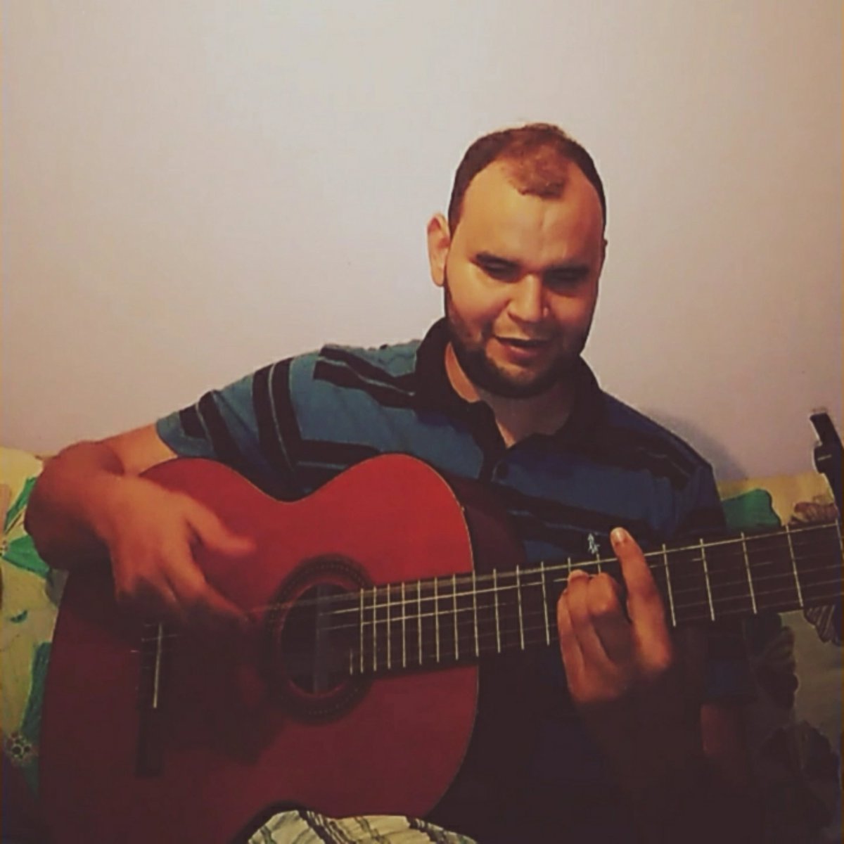 "Technically, I'm not a guitar player, all I play is truth and emotion."
- Jimi Hendrix

#dayratniamour #Algeria #Algerie #JamalFanan #Cover #Acoustic #Guitar #Rai #Maroc #Marocaine  #Morocco #Moroccan #Sale #Aveugle #Blind #chebkhaled
#دارتني_أمور #الجزائر #جمال_فنان #كوفر