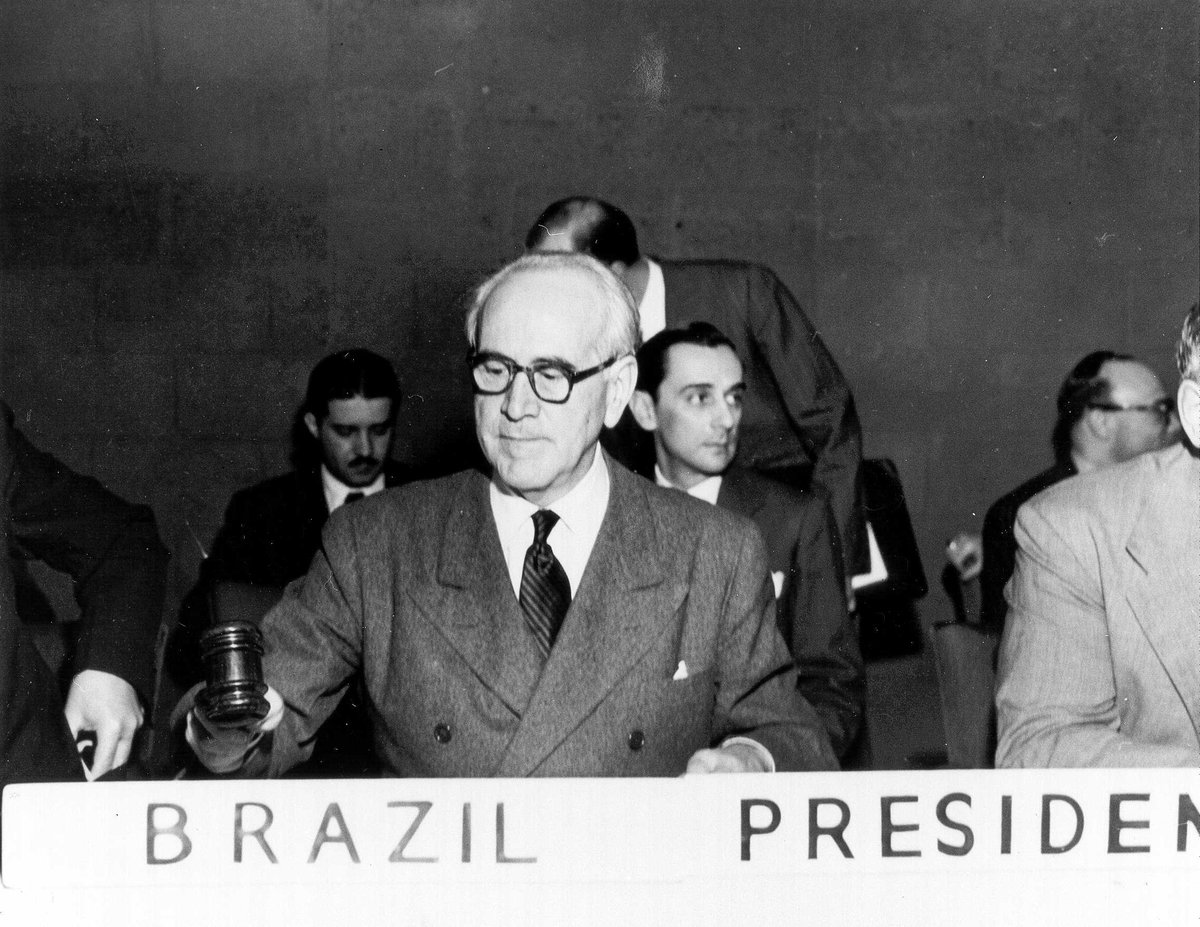 Myth 2: Oswaldo Aranha was the President of the GA in 1947, so that should be the reason. There is no connection between these issues. Presiding over the 2nd Session, Aranha was not a member of the Brazilian delegation (Ambassador João Carlos Muniz made the statement instead).