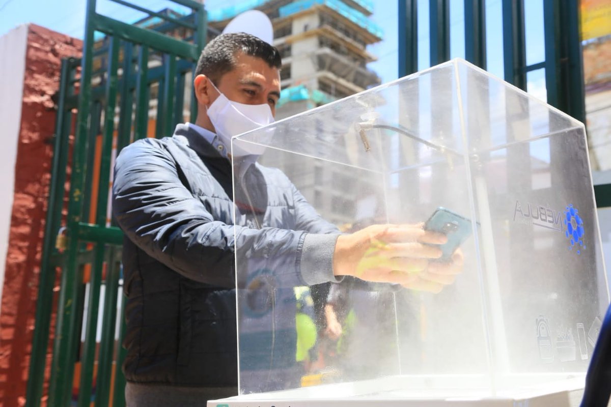 IPESBogota's tweet photo. Disfrute la comida tradicional colombiana en la Plaza Distrital de Mercado La Perseverancia con tranquilidad. Al ingresar, use la máquina de nebulización 
#LaPerseNocturna
Haz tu reserva aquí 👇
 https://t.co/6LT6ULG8Jl https://t.co/3ULaO97Kw2
