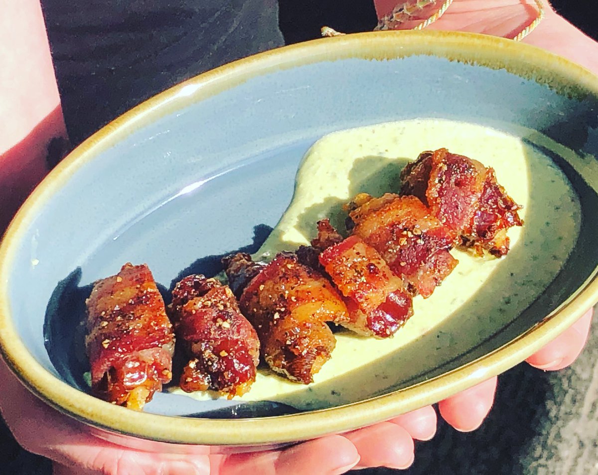ThePineAthens's tweet photo. I bet you can’t eat just ☝️
Bacon Wrapped Medjool Dates stuffed with tangy cheddar & orange herb feta crema
Friday night is underway ... come for happy hour, come for oysters, come drink some wine!
#eatdrinktogether #fivepointsathens #athensga #pinebar #tapas #winebar #aromas2.0 https://t.co/QdHCDtg8d5