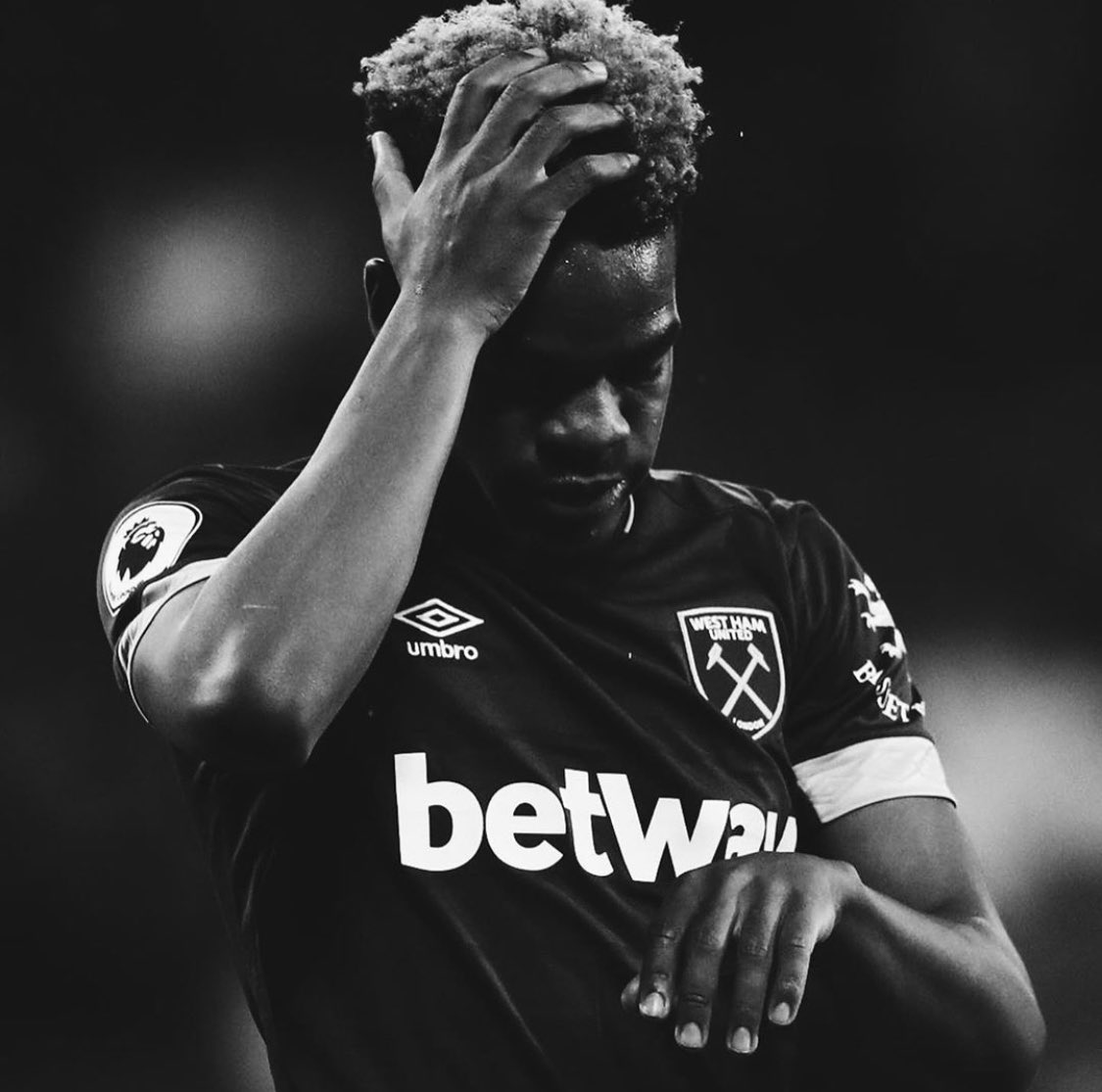 GradyDiang's tweet photo. I would like to say thank you to everyone at @westham who have helped me to develop and become the player and person I am today, since the age of 10. I will forever be grateful for the opportunity to be able to represent such a great club!
(1)... https://t.co/9WYYSxsDl8