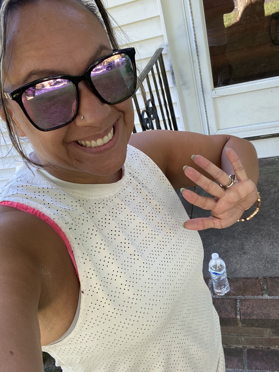 nancy_p_1015's tweet photo. 3 adventure miles with frogs and fields. And a possible drug deal but they were friendly so no bigs
42 miles to go for #resiliencechallenge
$400 left to raise
#leukemiaandlymphomasociety #myteamintraining #run #walk #3miler https://t.co/Co0oKZl10B