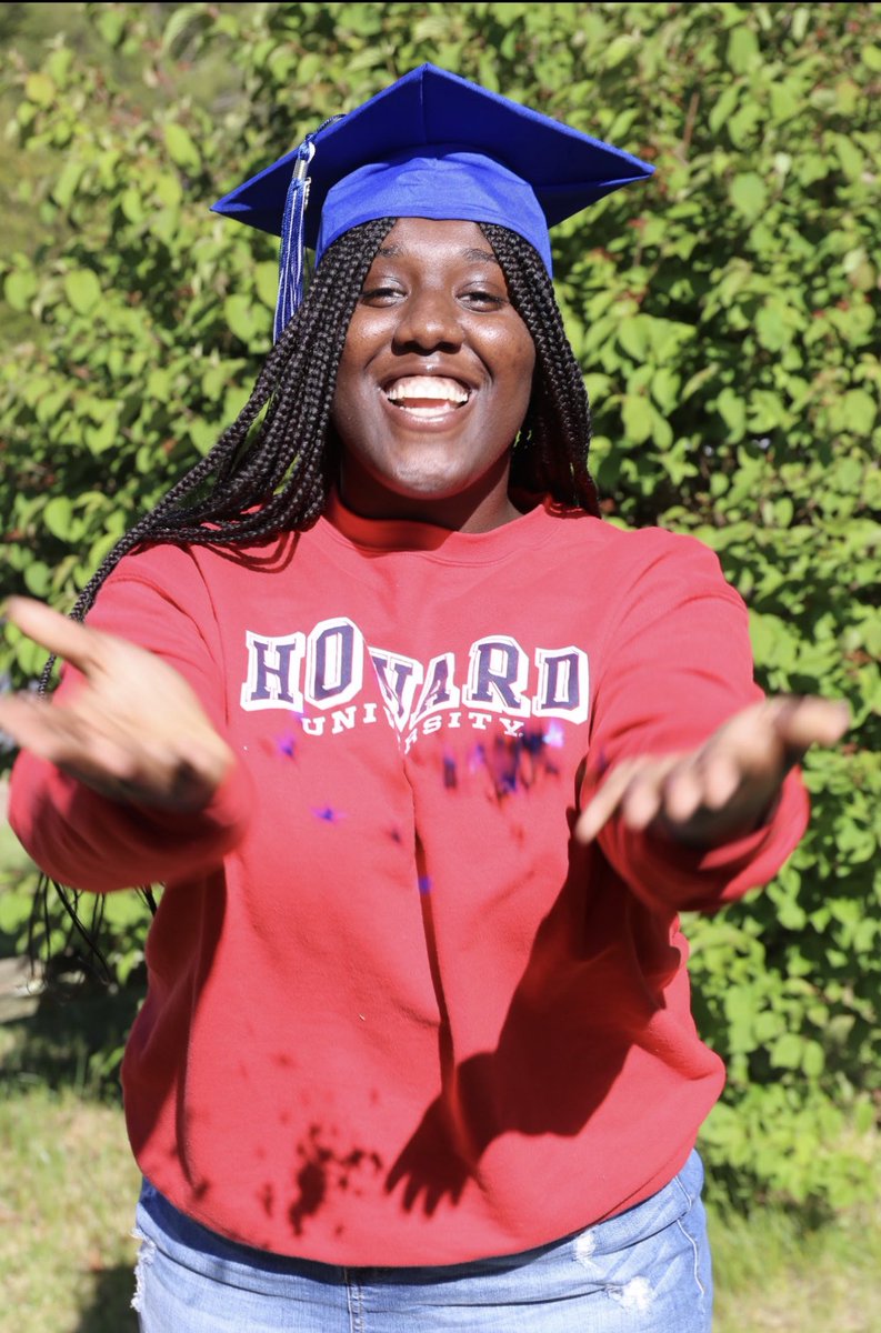 khus_wade's tweet photo. Tb to decision day❤️💙
#CollegeColorsDay #BisonColors https://t.co/0NldUVbqF2