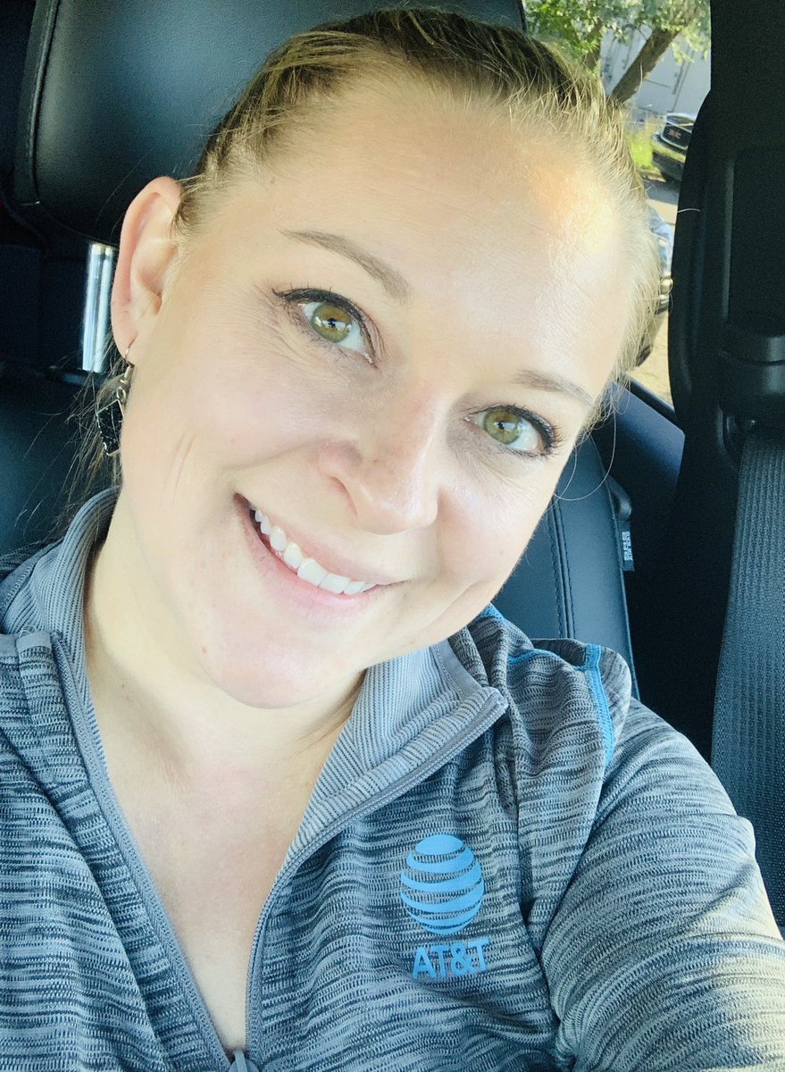 sarah hunt tweet media