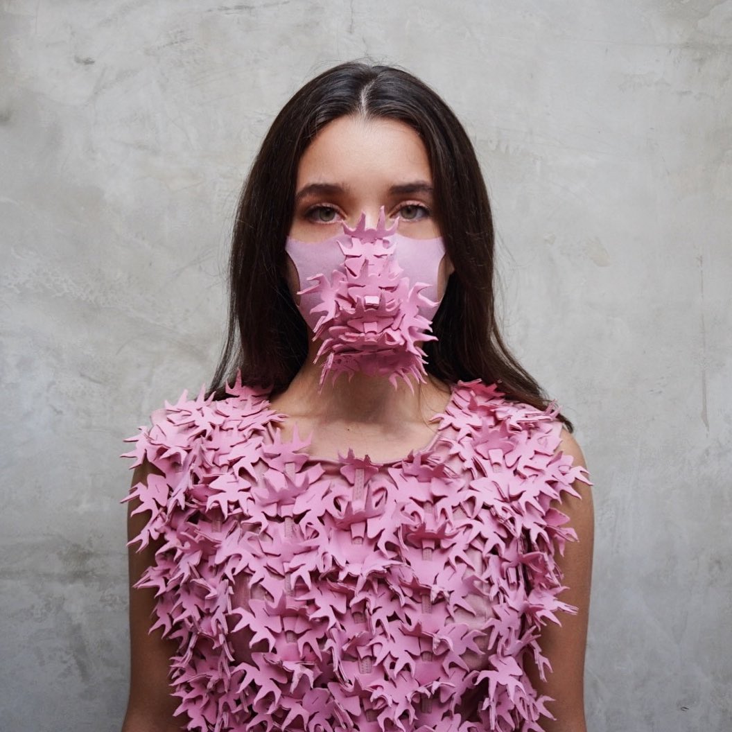 trendomexico's tweet photo. #coolhunting Conoce a #Criptica la marca mexicana con sede en Yucatán, con la visión de explorar nuevas posibilidades de creación en la industria de la moda, ampliando el panorama ante las posibilidades de expresión, a través de tecnologías.
#trendorecomienda #tendencias #trends https://t.co/MtR28bAP8A