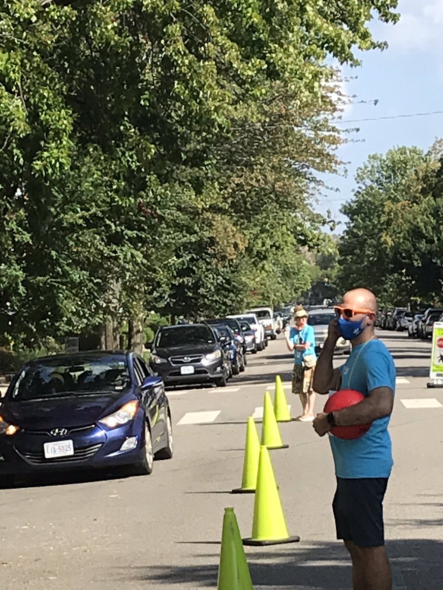 FoxPrincipal's tweet photo. Drive- through to meet the teachers a success!  The countdown is ON- the first day of school is almost here! https://t.co/rT3c5DF5uC