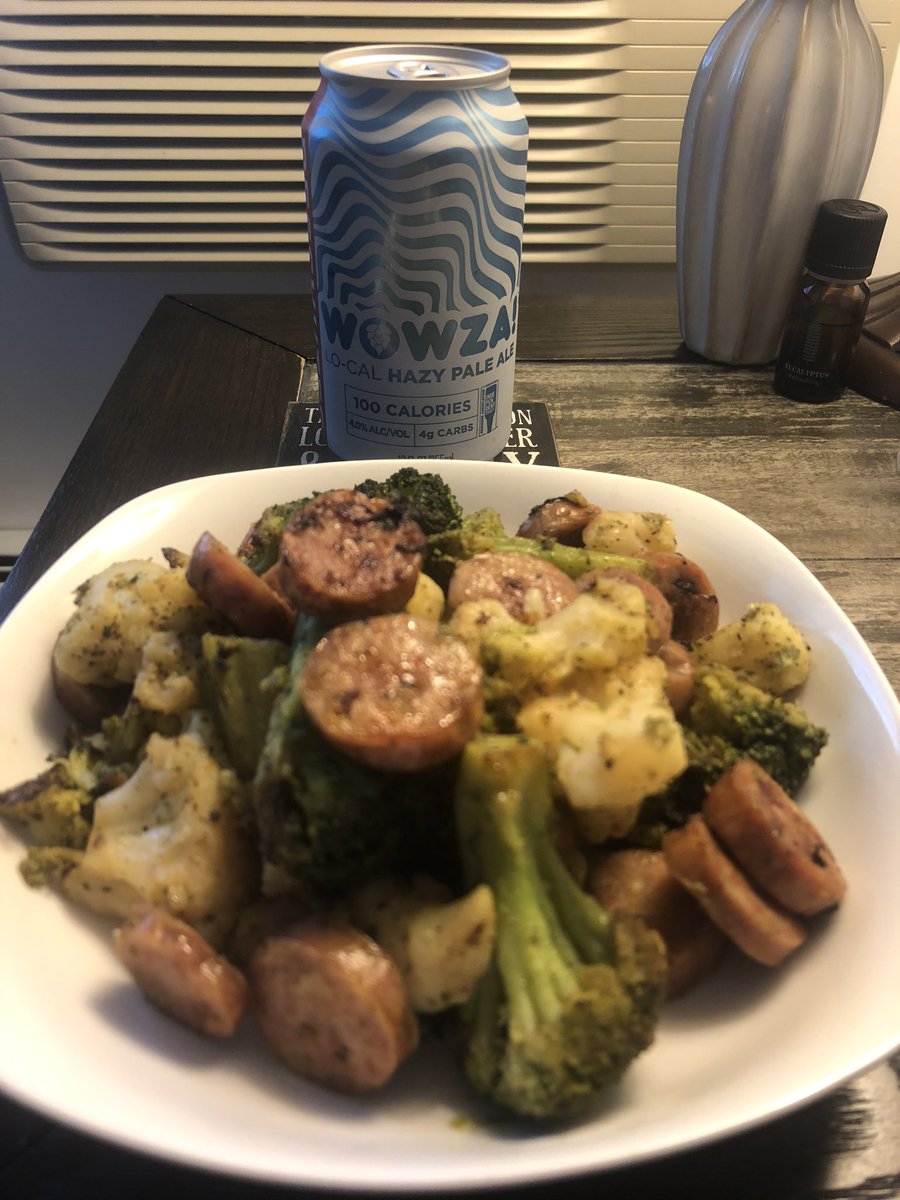 ItIsMsJillyBean's tweet photo. Drool 🤤 https://t.co/5yJb8z1JHW