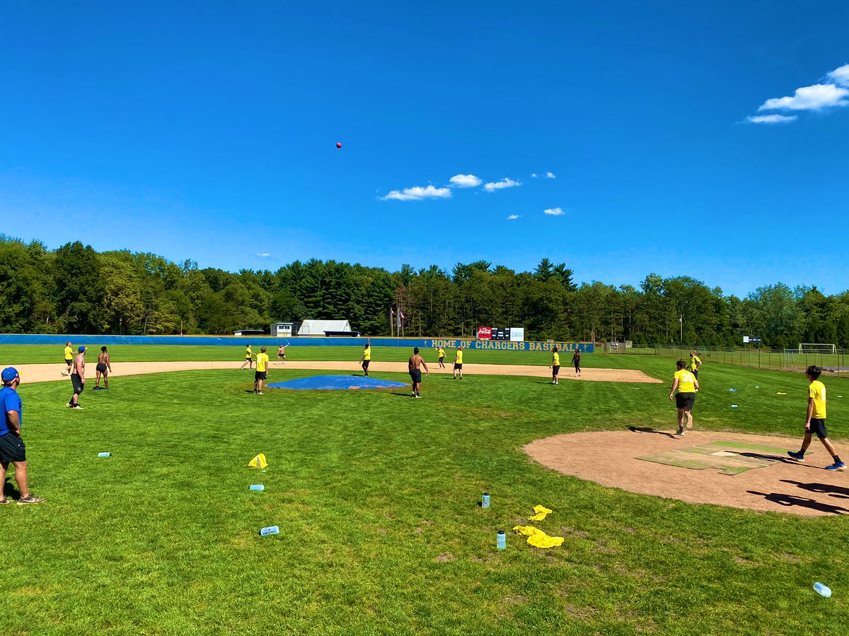 ⚡️FUN FRIDAY⚡️

Week one is in the books. The guys CHARGED through the first week of 6 AM lifting &amp; conditioning! 🏋🏽🏃🏽‍♂️

The week ended w/ an intense extra inning game of kickball that saw Team Cartagena walk-off w/ a 5-4 win! 

Next week, we get to start baseball!

#ChargedUp⚡️