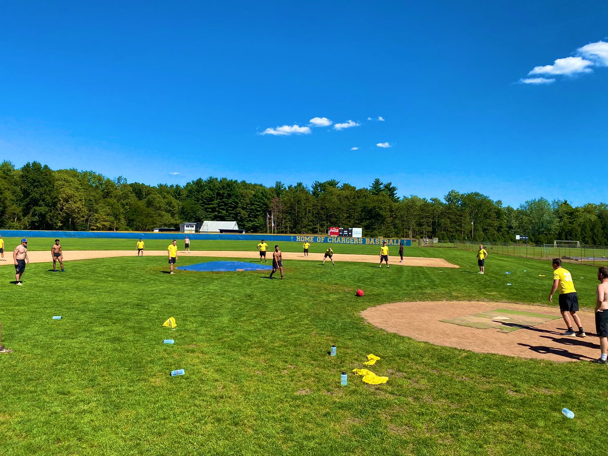 MUACBaseball's tweet photo. ⚡️FUN FRIDAY⚡️

Week one is in the books. The guys CHARGED through the first week of 6 AM lifting &amp; conditioning! 🏋🏽🏃🏽‍♂️

The week ended w/ an intense extra inning game of kickball that saw Team Cartagena walk-off w/ a 5-4 win! 

Next week, we get to start baseball!

#ChargedUp⚡️ https://t.co/TOSjRC8F93