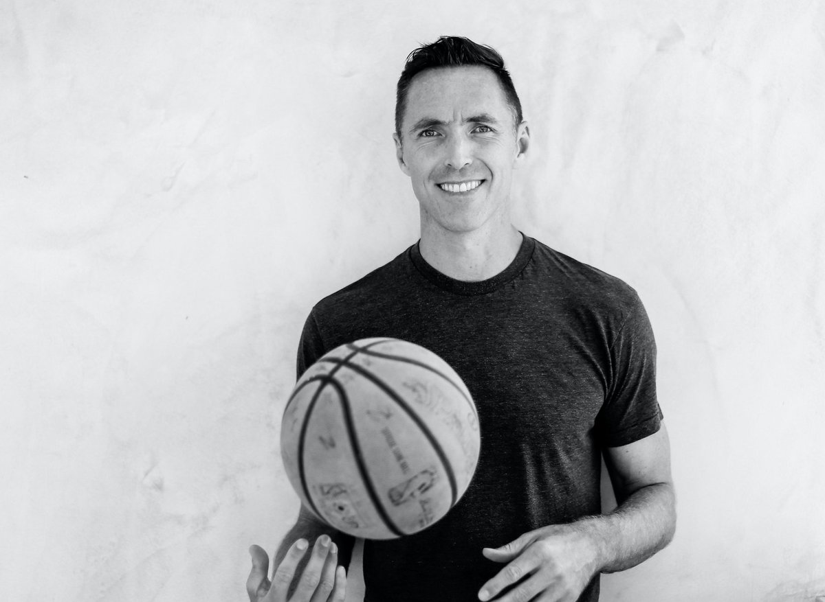 1) Steve Nash was born in Johannesburg, South Africa, but moved around frequently as his dad was a professional soccer player.The Nash family eventually settled down in Victoria, British Columbia, where Steve and his younger brother Martin grew up.