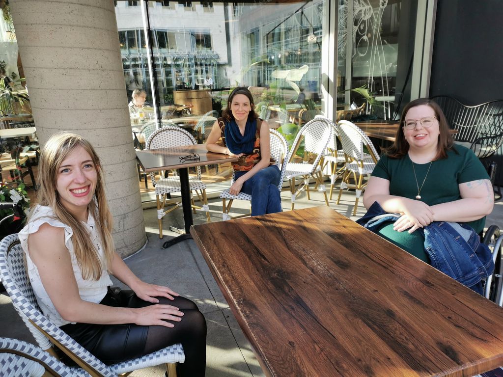 Dans ces temps de solidarité, l'équipe d'OnRoule est toujours active et continue de s'agrandir ! 
Un petit 5 à 7 de bienvenue pour Noémie et Kim, fières de se joindre à nous !