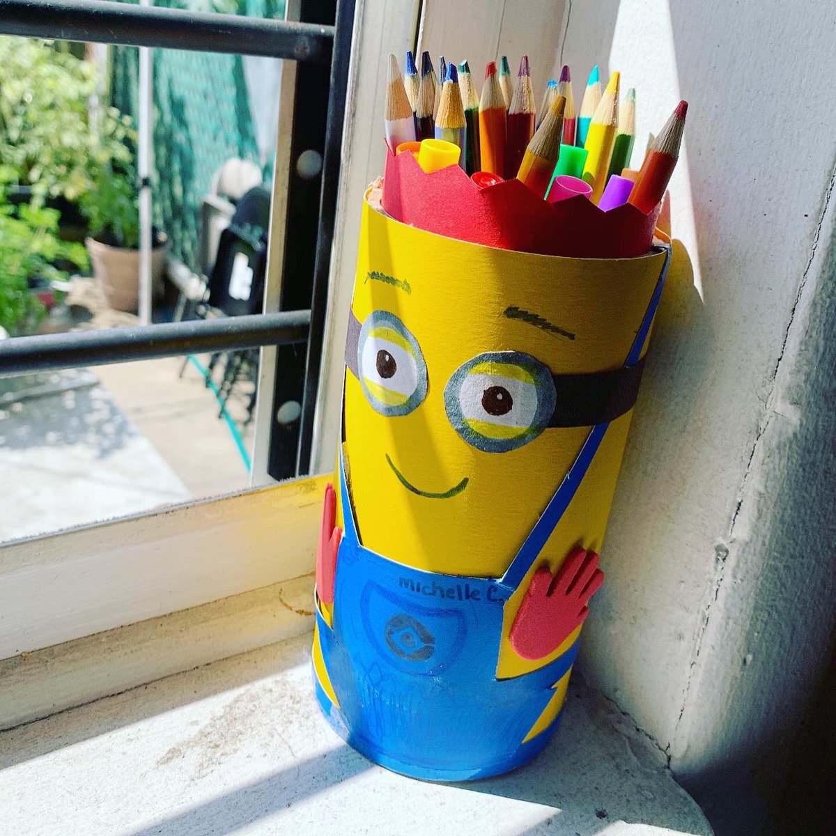 MiamiSunsetMed's tweet photo. Our Medical Magnet students crushed this STEM challenge today! 🏆 They had to use recycled materials to create a pencil holder to organize their distance learning workspace! Excellent work team! 🎉👏 @STEMDesignation @MDCPSSTEAM @MDCPSSouth @MDCPS https://t.co/rRpmqiPvZv