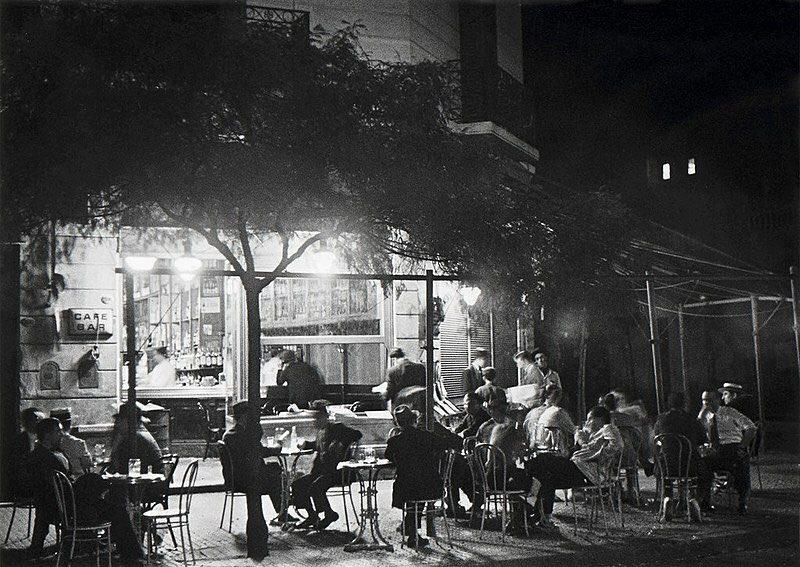 OldArg1810's tweet photo. La noche en la Buenos Aires de 1936. Estas fotografías fueron tomadas por Horacio Coppola en aquel año. https://t.co/kGhJzNQcxw