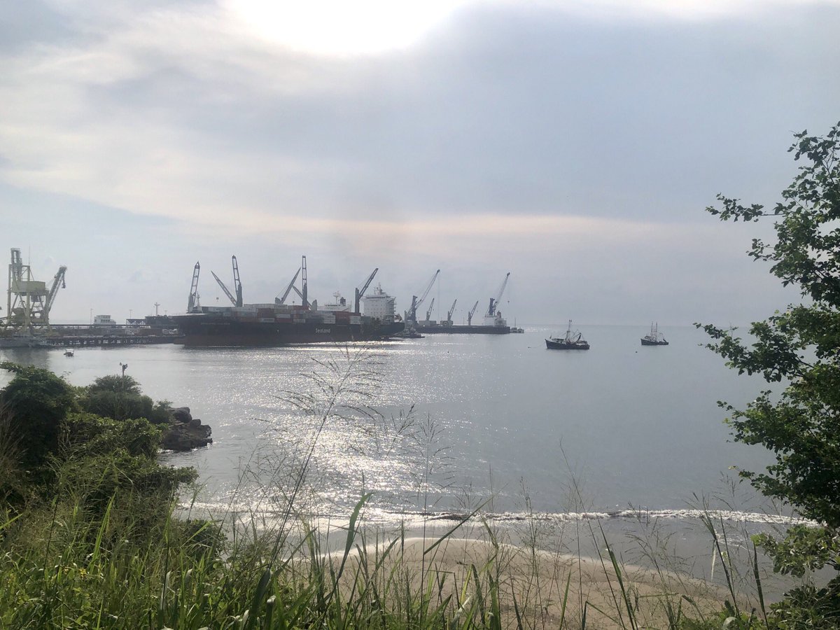 puertoactivo's tweet photo. El puerto que opera 24/7 el #PuertoActivo de #ElSalvador un país impresionante por su gente! #ClimaSv #TraficoSv https://t.co/ciEboUp61d