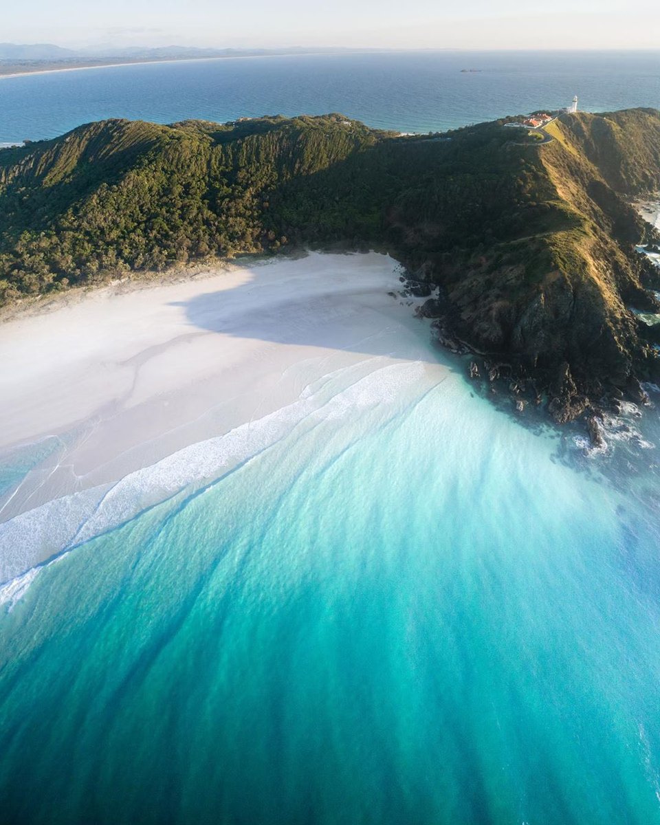 earth's tweet photo. Australia ✨ https://t.co/qaJCdBNV05