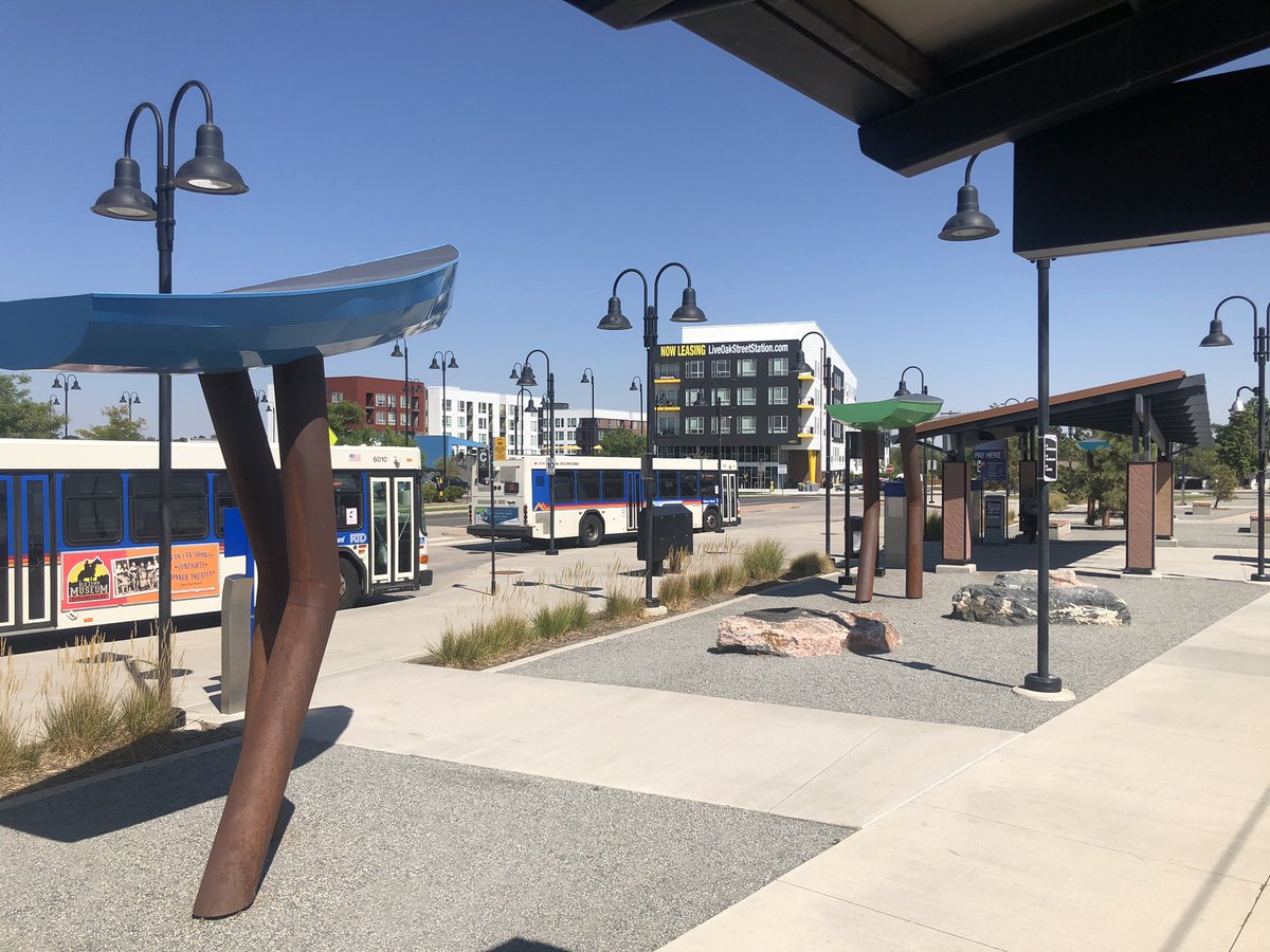 LakewoodEconDev's tweet photo. Enhancements at Lakewood’s Oak St. Station are fun &amp; impressive. “Walking Boat” art sculptures greet commuters everyday.

Denver Metro Area’s world class lightrail system includes the #WLine in #LakewoodCO

🚈@RideRTD 
🔹@40WestArts 
🚈 #LightRail
🔹#WestColfax
🚈#WestLine https://t.co/lZTgmv9lSy