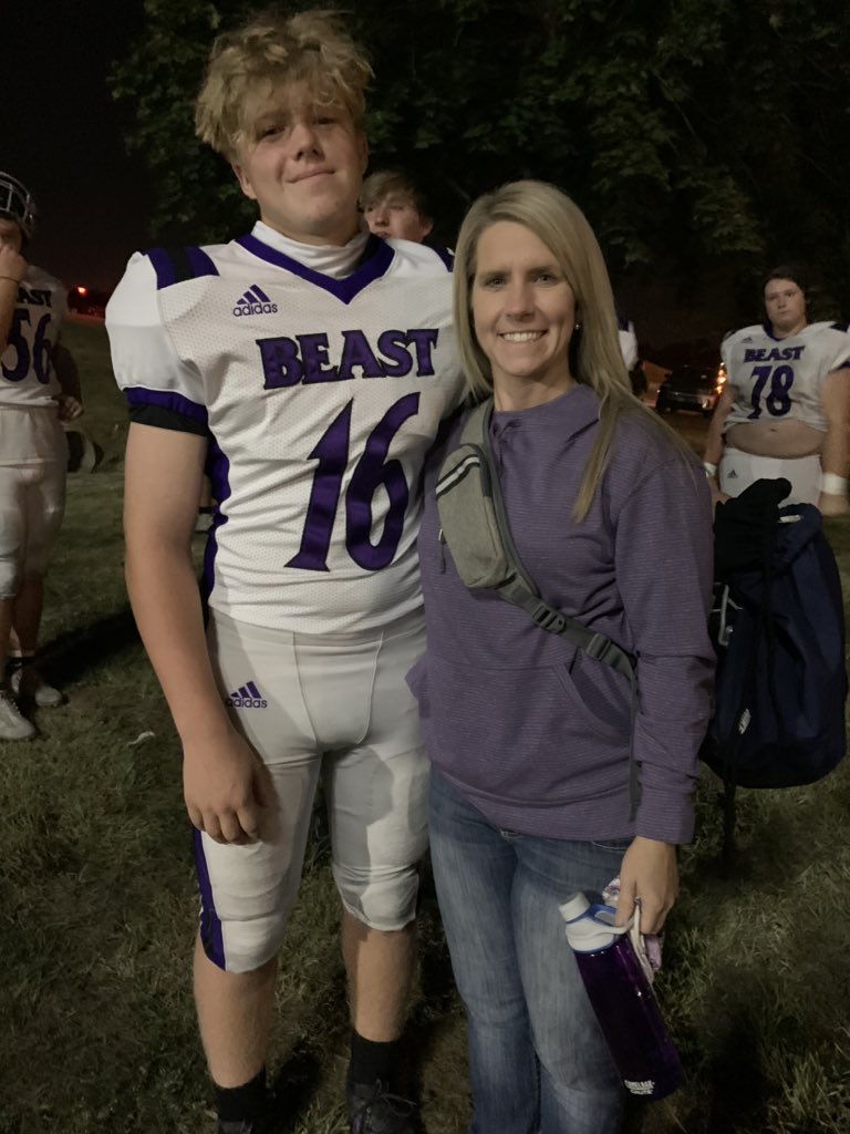 jaccilucas's tweet photo. The start of his Friday Night Lights! #freshman2020 β€οΈπMy#16 #BEastVarsity @AJ_meat15 https://t.co/fW02VsKSW9