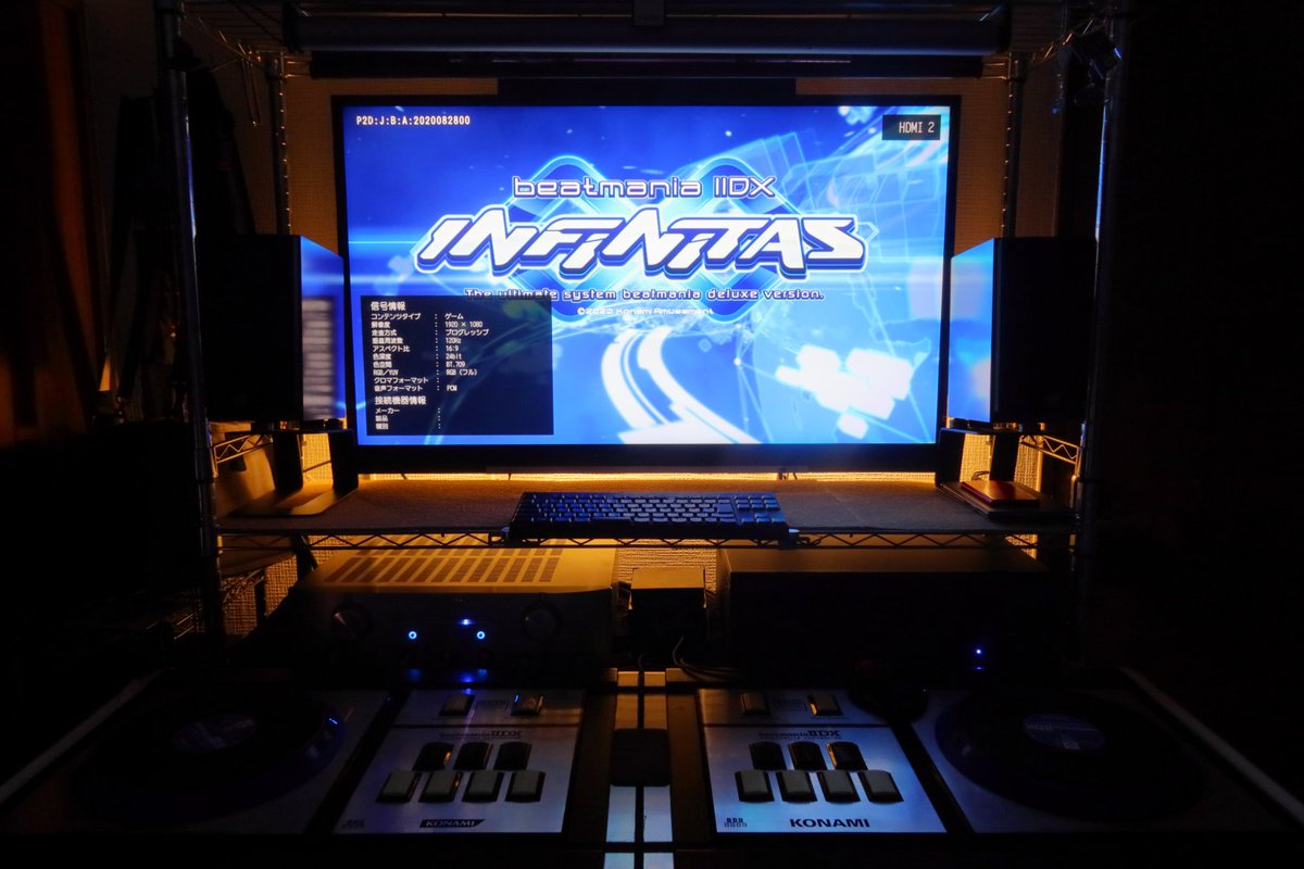 dot_BEL's tweet photo. PC組換・ネットワーク環境整備により、beatmania IIDX INFINITAS LIGHTNING MODEL 完成しました！

寸法・距離感アケ基準
REGZA 43Z730Xで120Hz駆動
S/PDIFからアンプ接続で低遅延・高音質
Arduinoコンバータ+PS2アケコンで低遅延・低ブレ

後は腕を上げるだけ👍

#IIDX #INFINITAS #INFINITAS573 https://t.co/Wy8PUIdlv6