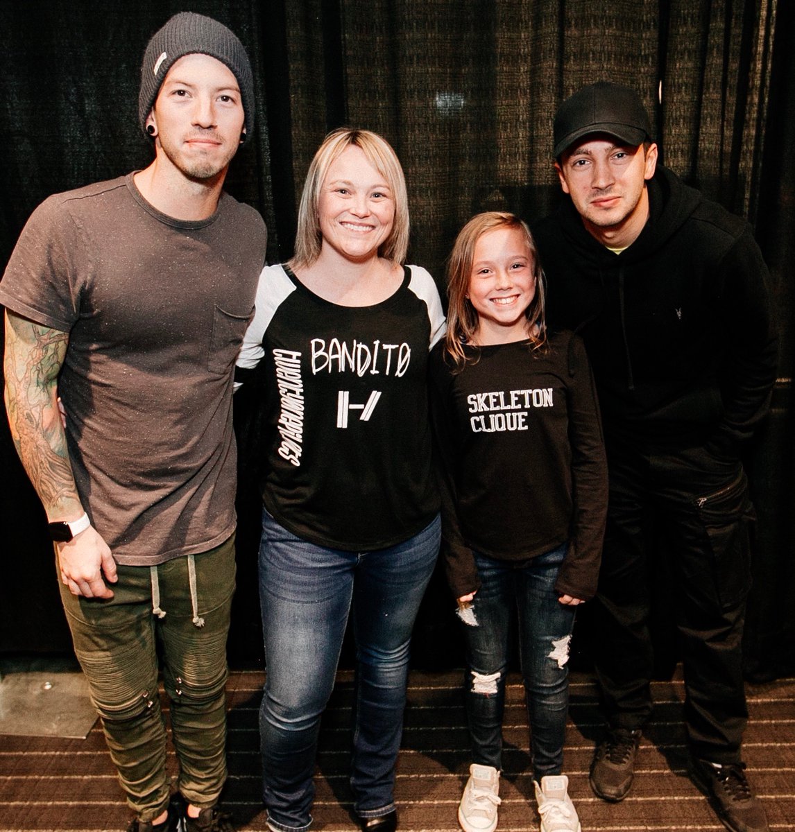 85Kimber's tweet photo. @twentyonepilots my sweet daughter... she STILL talks about this day. Thanks for everything!!!! 😻💕 https://t.co/Ggn46I18Ap