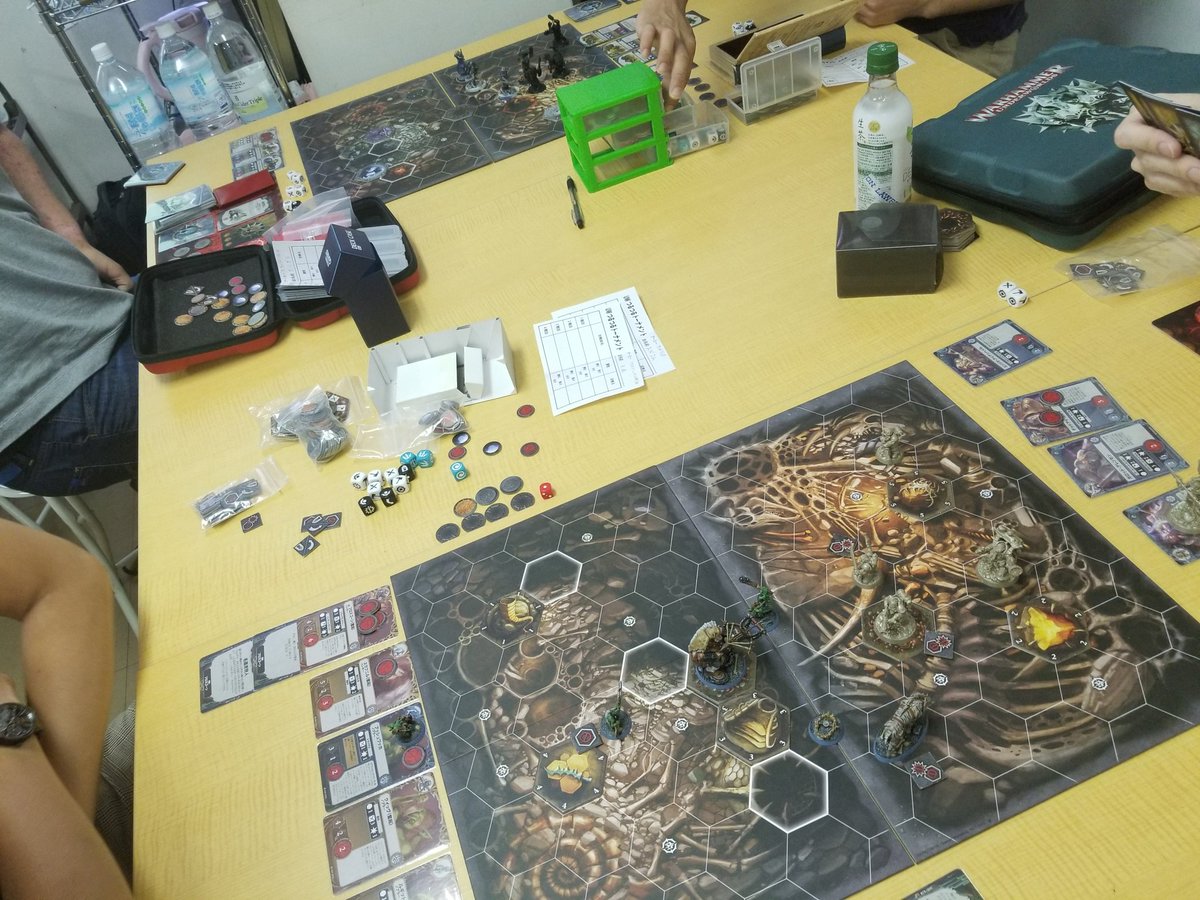 ミニチュアショップｙ ｙ おはようございます 今日はウォーハンマーアンダーワールドのトーナメント風がおこなわれてます アンダーワルドのフリーゲーム対戦希望の方も来られてますよ フリーテーブルが少ないので他のゲームで遊びたい方はお店にご