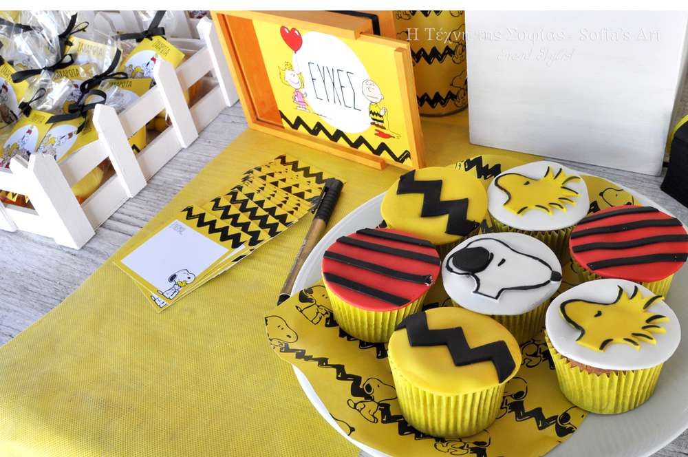 catchmyparty's tweet photo. Check out this fun Peanuts baptism! The cupcakes are awesome! https://t.co/53XrKjf9g8 #catchmyparty #partyideas #peanuts #charliebrown #peanutsparty https://t.co/3HhuzLN57m