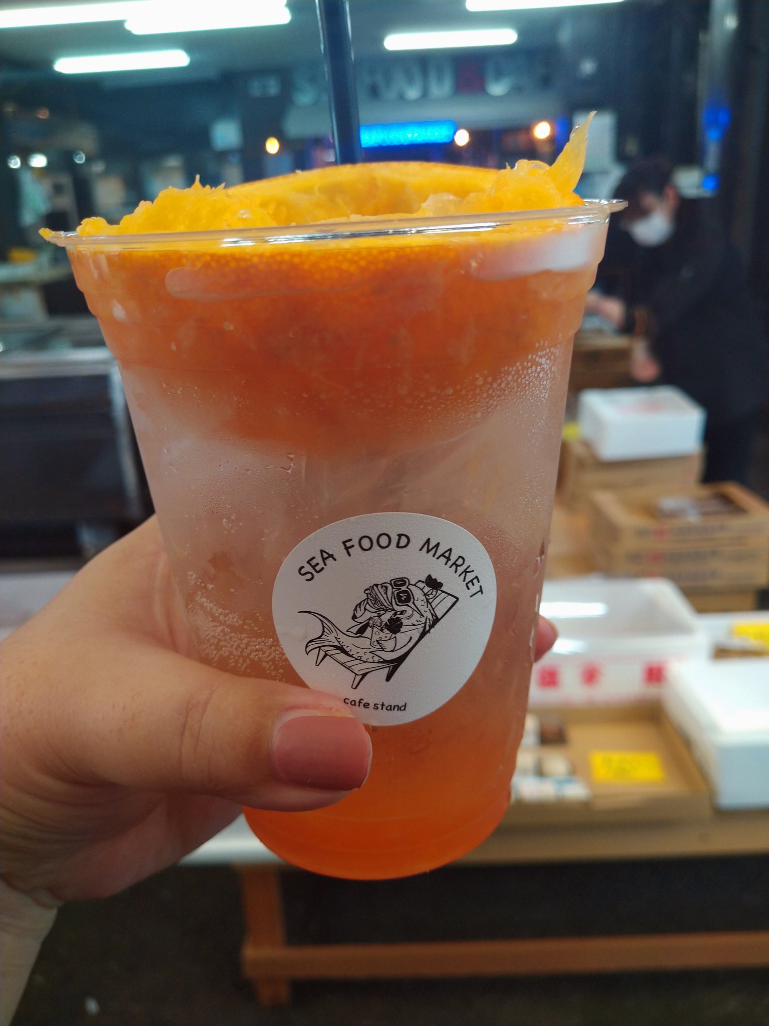 あこ Nuance 八王子綜合卸売市場内のシーフードマーケットへ行ってきました サンドイッチ屋さんです さばサンドとエビの サンドイッチを半分づつ食べてきました ドリンクも美味しかった 八王子 卸売市場 シーフードマーケット サンドイッチ